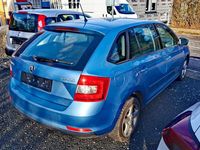 Gebraucht Skoda Rapid Active 90 PS (66 kW) 2014 Blau Kleinwagen