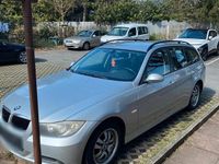 Gebraucht BMW 320 163 PS (119 kW) 2007 Silber Kombi
