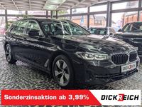 Gebraucht BMW 520 Sport Line 190 PS (139 kW) 2023 Black sapphire metallic Kombi