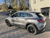 Second-hand Mercedes GLA250 Progressive 160 CP (117 kW) 2020 Argintiu SUV