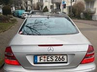 Gebraucht Mercedes E240 Avantgarde 177 PS (130 kW) 2002 Silber Limousine