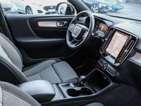 Gebraucht Volvo XC40 Core 163 PS (119 kW) 2024 Onyx black / metallic (metallic) SUV