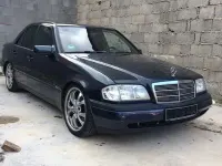 Gebraucht Mercedes 230 262 PS (192 kW) 1995 Violet Limousine