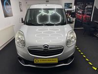 Gebraucht Opel Combo Edition 120 PS (88 kW) 2014 Silber Van / Kleinbus