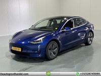 Gebraucht Tesla Model 3 Standard Range 175 kW (238 PS) 2020 Blau Limousine