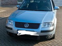 Gebraucht VW Passat 116 PS (85 kW) 2004 Blau Limousine