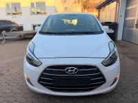 Gebraucht Hyundai ix20 Trend 90 PS (66 kW) 2017 Weiß Kleinwagen