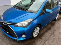 Gebraucht Toyota Yaris 99 PS (72 kW) 2015 Blau Kleinwagen
