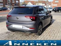 Gebraucht VW Polo Move 80 PS (58 kW) 2024 Grau Limousine