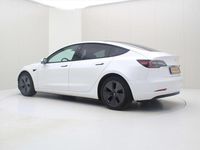 Gebraucht Tesla Model 3 Standard Range 225 kW (306 PS) 2021 Weiß Limousine