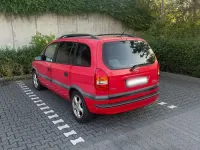 Gebraucht Opel Zafira Elegance 125 PS (91 kW) 2002 Rot Van / Kleinbus