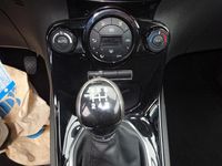 Gebraucht Ford Fiesta Titanium 101 PS (74 kW) 2013 Gelb Kleinwagen