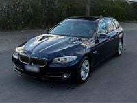 Gebraucht BMW 530 258 PS (189 kW) 2012 Blau Kombi