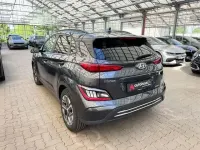Gebraucht Hyundai Kona Trend 150 kW (204 PS) 2022 Grau SUV