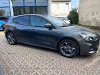 gebraucht Ford Focus ST-Line mit Klima/Navi/ABS/ESP/PDC/Met./Alus/MFL/