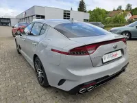Gebraucht Kia Stinger GT 366 PS (269 kW) 2021 Ceramicsilber Kleinwagen