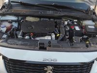 Gebraucht Peugeot 208 Active 102 PS (75 kW) 2022 Weiß Kleinwagen