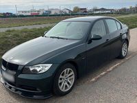 Gebraucht BMW 320 163 PS (119 kW) 2007 Grün Limousine