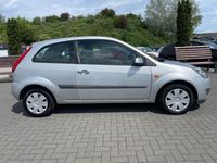 Gebraucht Ford Fiesta 80 PS (58 kW) 2008 Silber Kleinwagen