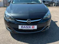 Gebraucht Opel Astra 101 PS (74 kW) 2014 Schwarz Limousine