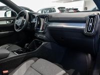 Neu Volvo XC40 Plus 163 PS (119 kW) 2025 Schwarz SUV