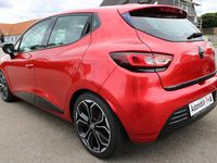 Gebraucht Renault Clio IV Intens 118 PS (86 kW) 2017 Rot Limousine