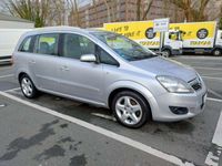 gebraucht Opel Zafira 1.8 Sport