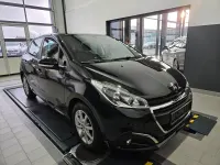 Gebraucht Peugeot 208 82 PS (60 kW) 2016 Schwarz Kleinwagen