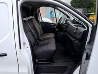 Gebraucht Renault Trafic 120 PS (88 kW) 2021 Weiß Van / Kleinbus