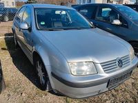 Second-hand VW Bora 75 CP (55 kW) 2003 Gri Berlinǎ
