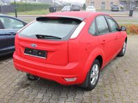 Gebraucht Ford Focus 101 PS (74 kW) 2009 Rot Limousine