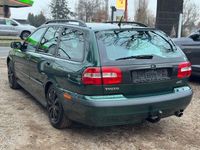Gebraucht Volvo V40 122 PS (89 kW) 2000 Grün Kombi