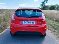 Gebraucht Ford Fiesta 60 PS (44 kW) 2015 Rot Kleinwagen