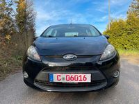 Używany Ford Fiesta 82 KM (60 kW) 2012 Czarny Sedan/Limuzyna