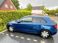 Gebraucht Audi A3 Ambiente 150 PS (110 kW) 2015 Blau Limousine