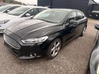 Gebraucht Ford Mondeo Titanium 160 PS (117 kW) 2016 Schwarz Limousine
