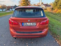 Gebraucht BMW 225 Sport Line 136 PS (100 kW) 2018 Sunset orange metallic Van / Kleinbus