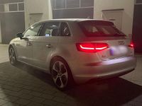 Gebraucht Audi A3 Design 125 PS (91 kW) 2013 Silber Limousine