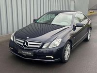 Usado Mercedes E220 170 CV (125 kW) 2010 Azul Coupe