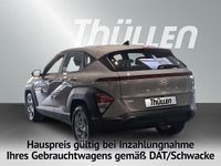 Neu Hyundai Kona Select 150 PS (110 kW) 2026 Grau SUV