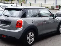 Gebraucht Mini ONE 102 PS (75 kW) 2017 Moonwalk grey (metallic) Kleinwagen