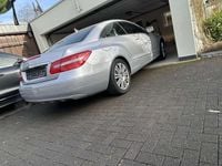 Gebraucht Mercedes E200 184 PS (135 kW) 2012 Silber Coupé