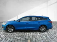 Gebraucht Ford Focus Titanium 125 PS (91 kW) 2024 Desert island blue metallic (metallic) Kombi