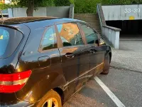 Gebraucht Mercedes B200 136 PS (100 kW) 2009 Schwarz Van / Kleinbus