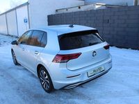 Gebraucht VW Golf VIII Active 150 PS (110 kW) 2022 Silber Limousine