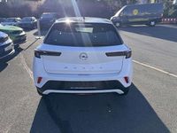 Gebraucht Opel Mokka Elegance 101 PS (74 kW) 2024 Arktik weiß SUV