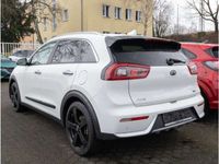 Gebraucht Kia Niro Spirit 141 PS (103 kW) 2019 Weiß SUV