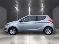 Gebraucht Hyundai i20 Edition 75 PS (55 kW) 2014 Silber Kleinwagen
