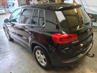 Gebraucht VW Tiguan 122 PS (89 kW) 2014 Schwarz SUV