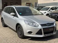 Gebraucht Ford Focus Trend 116 PS (85 kW) 2011 Polarsilber metallic Kombi